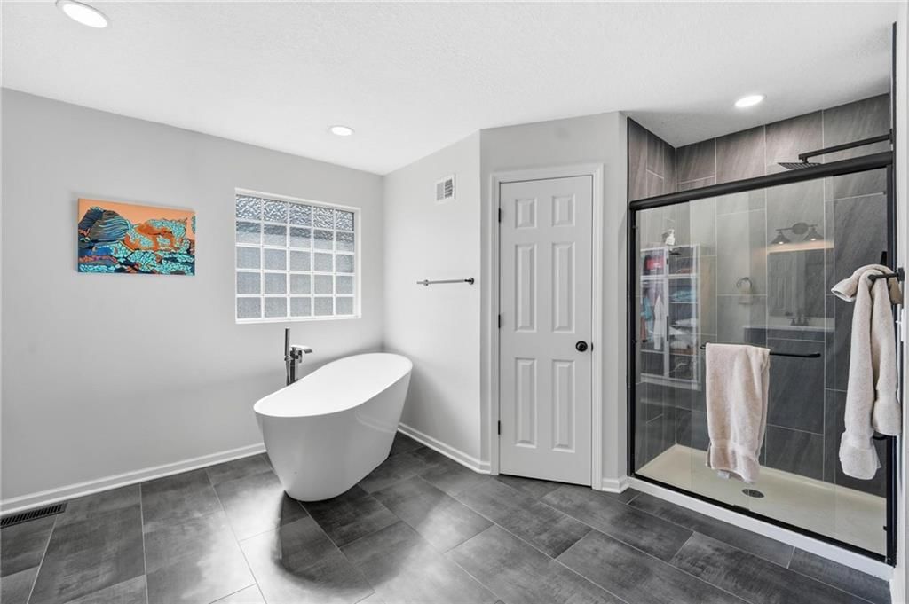 4421 SW Hillside Drive — photo 28