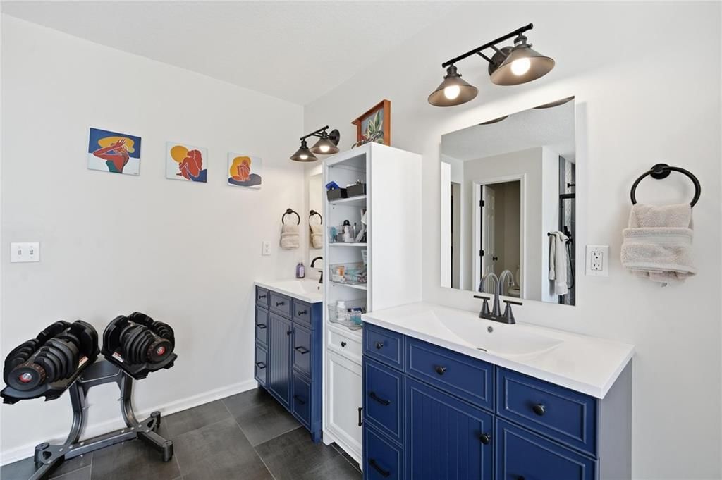 4421 SW Hillside Drive — photo 30