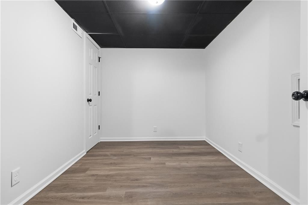 6015 Hauser Drive — photo 23