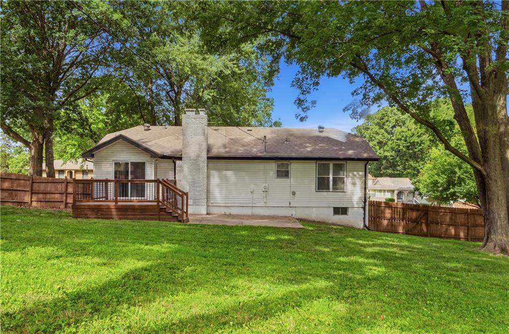 6015 Hauser Drive — photo 32
