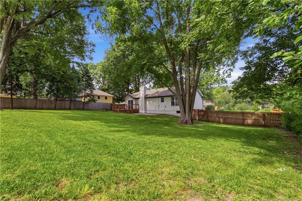 6015 Hauser Drive — photo 33