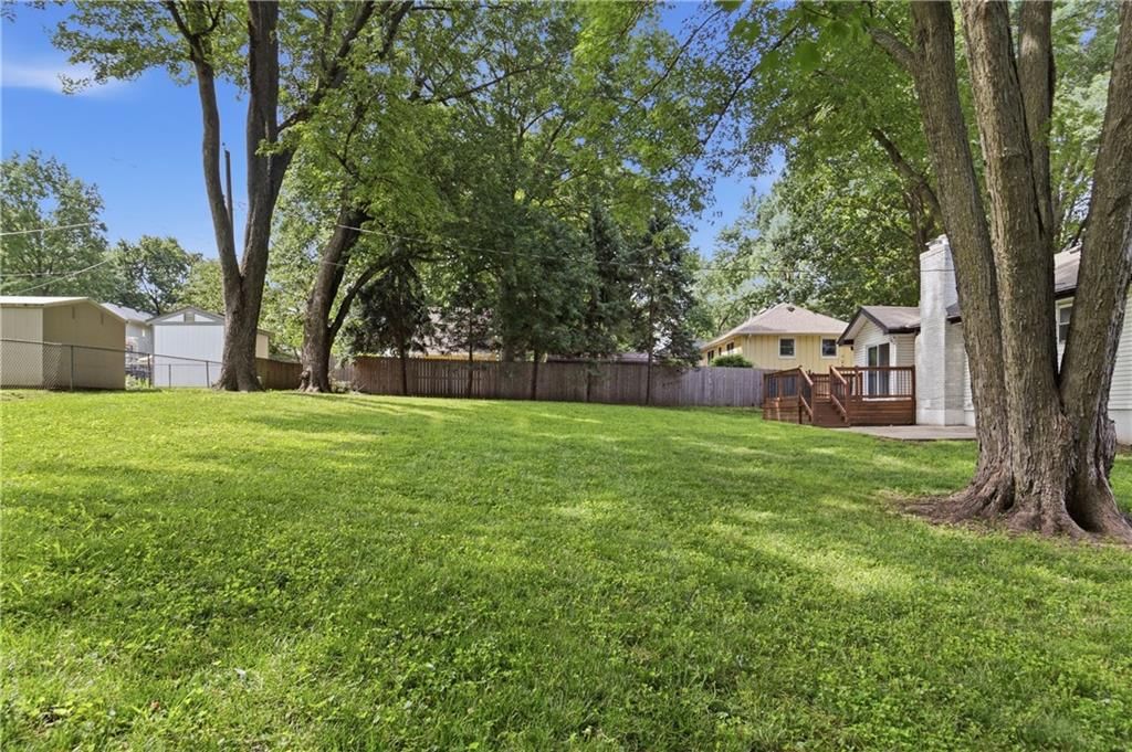 6015 Hauser Drive — photo 34