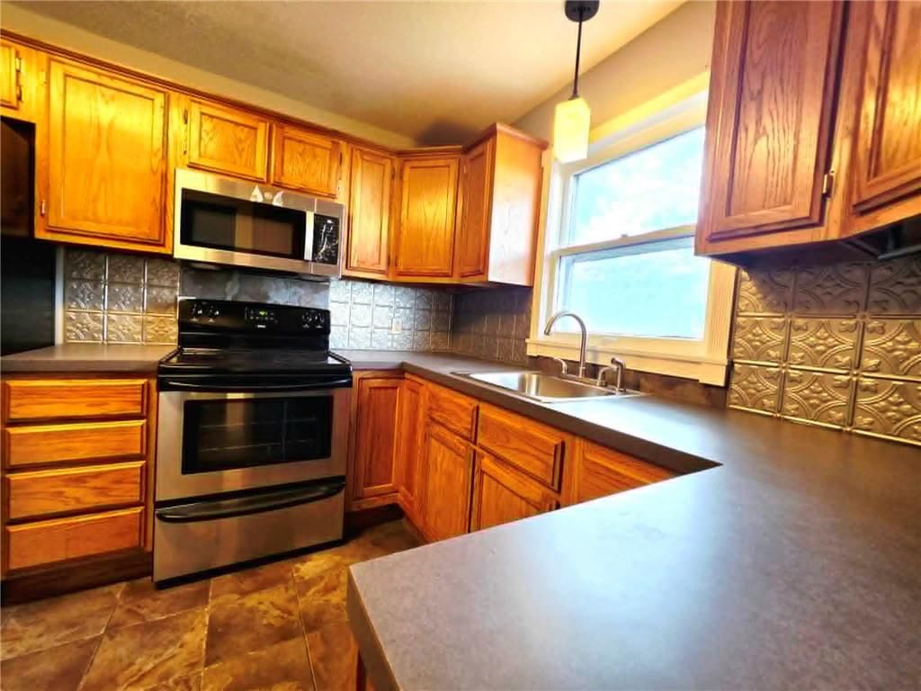 903 Oak Street — photo 8