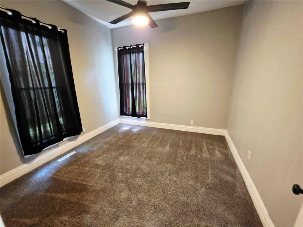 903 Oak Street — photo 16