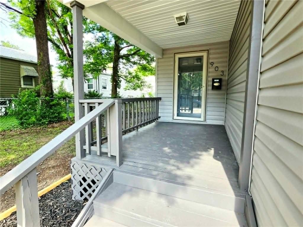903 Oak Street — photo 31