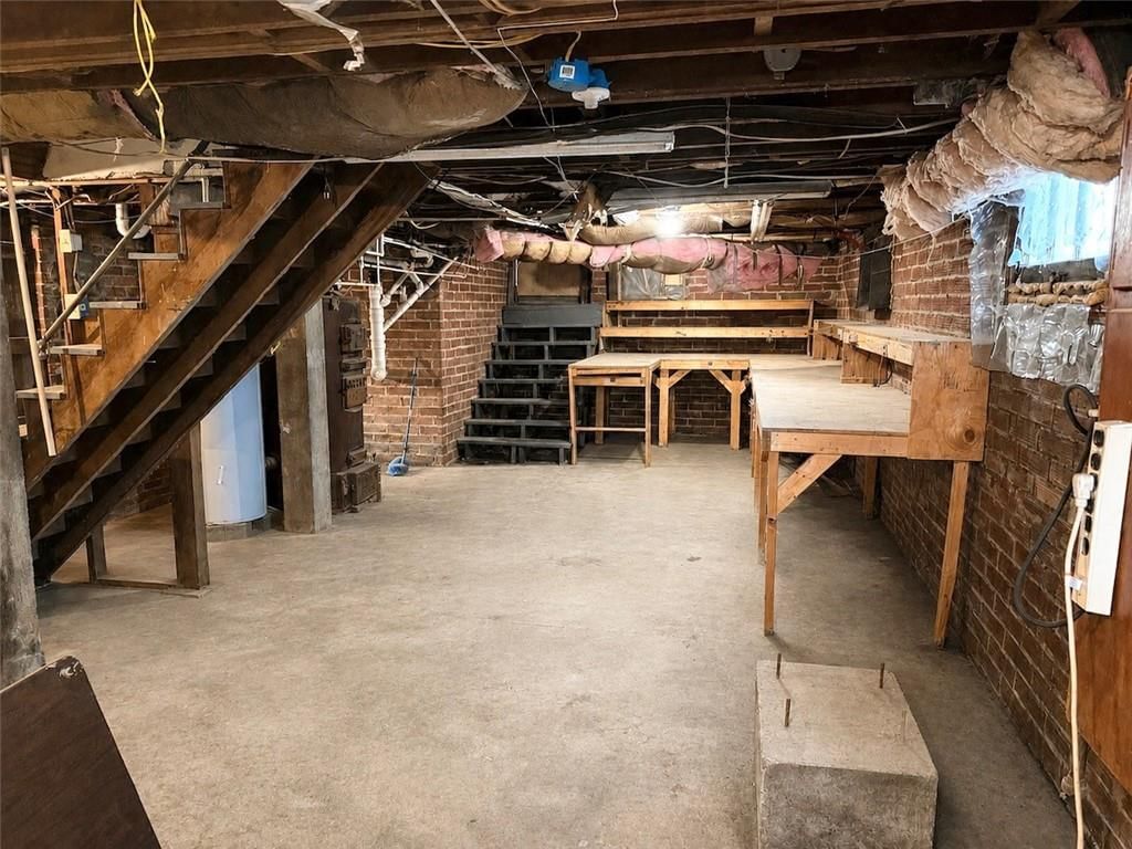 210 S Sallie Street — photo 29