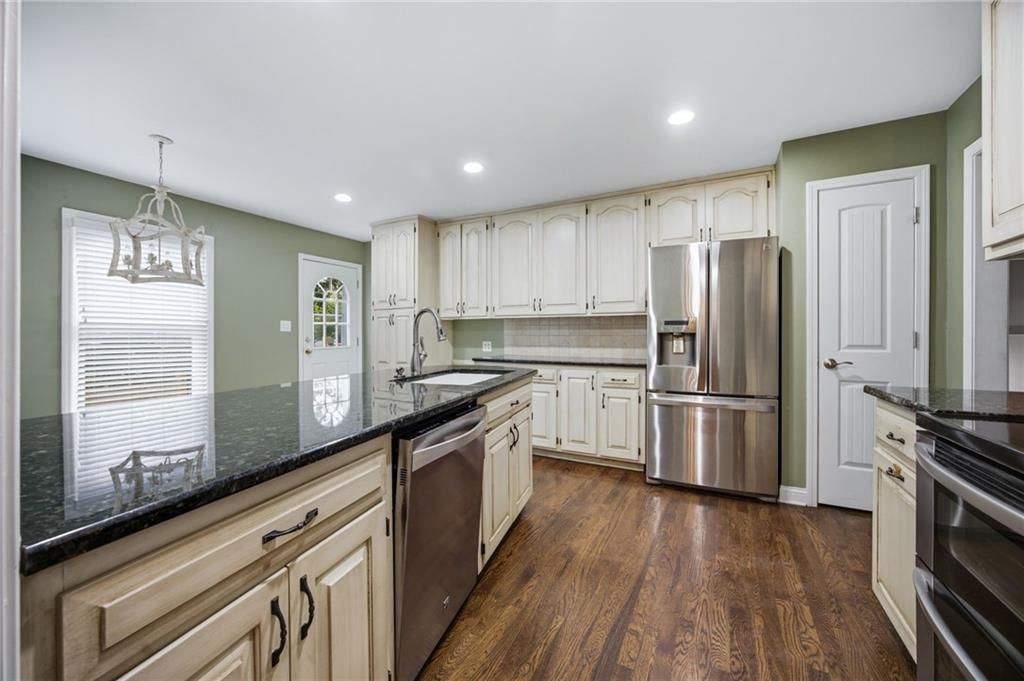 7419 Booth Street — photo 10
