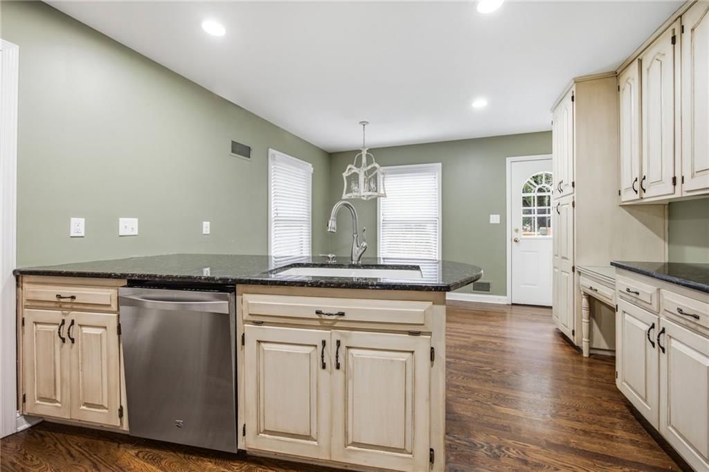 7419 Booth Street — photo 13