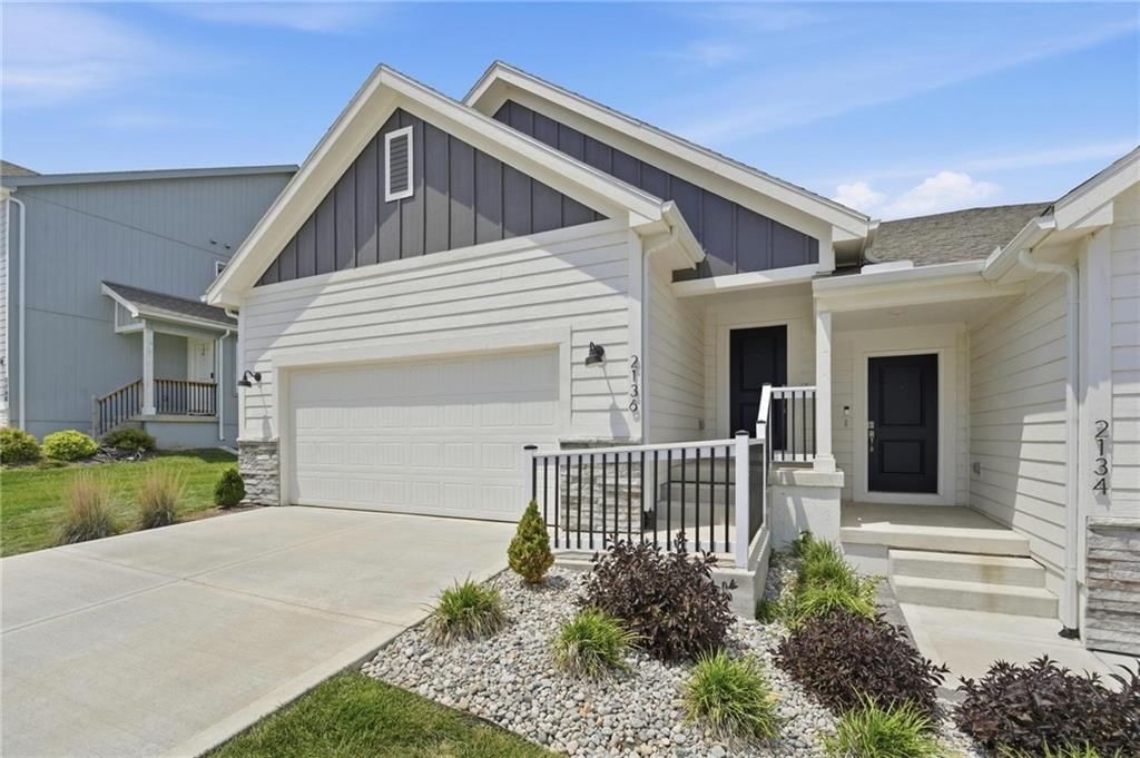 2136 SW Osage Drive — photo 3