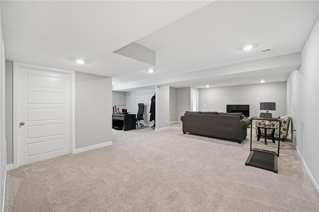 2136 SW Osage Drive — photo 29
