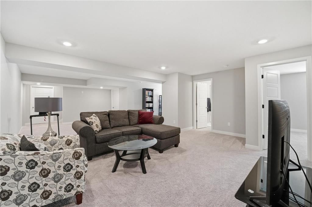 2136 SW Osage Drive — photo 30
