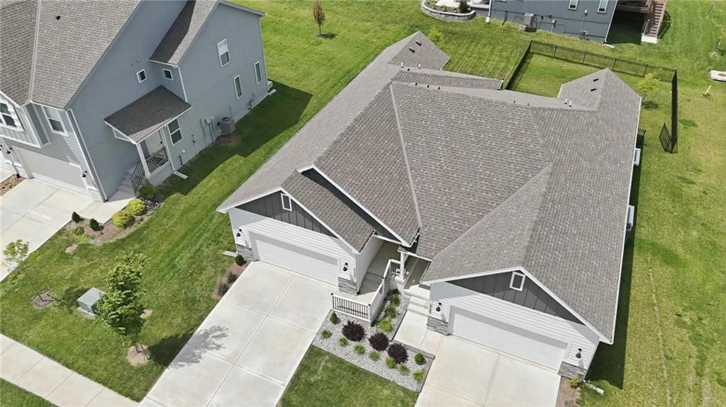 2136 SW Osage Drive — photo 43