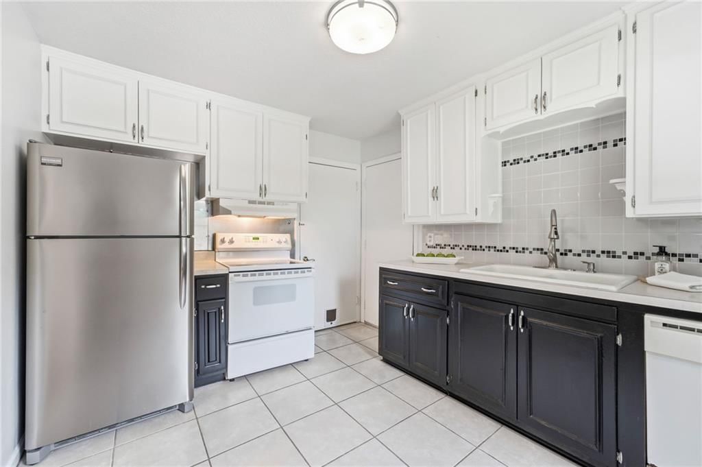8107 Ward Parkway — photo 10