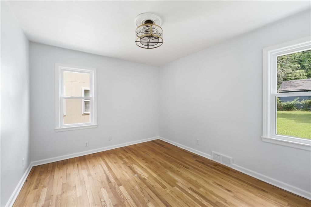 8107 Ward Parkway — photo 13