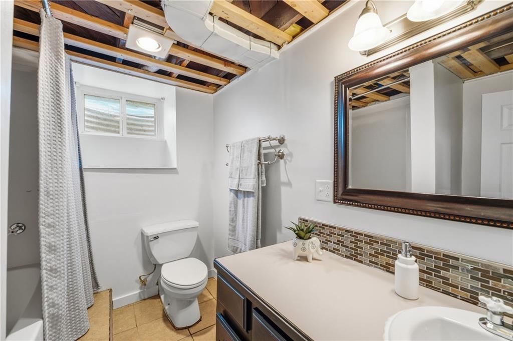 8107 Ward Parkway — photo 17