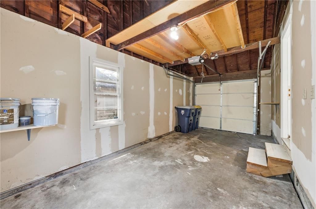 8107 Ward Parkway — photo 18