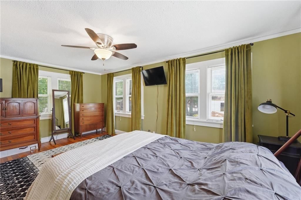 3715 Gladstone Boulevard — photo 23