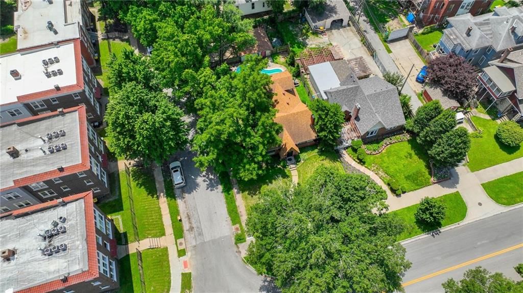 3715 Gladstone Boulevard — photo 32