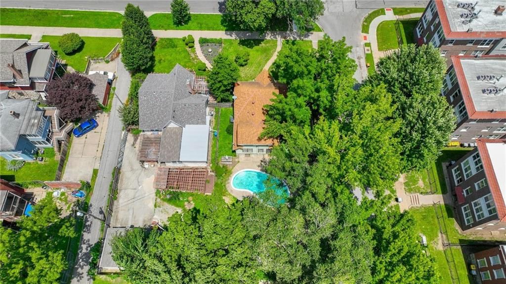3715 Gladstone Boulevard — photo 33