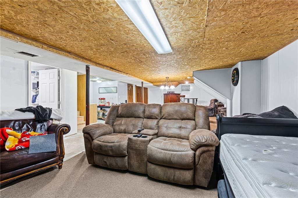 12420 Cambridge Avenue — photo 20