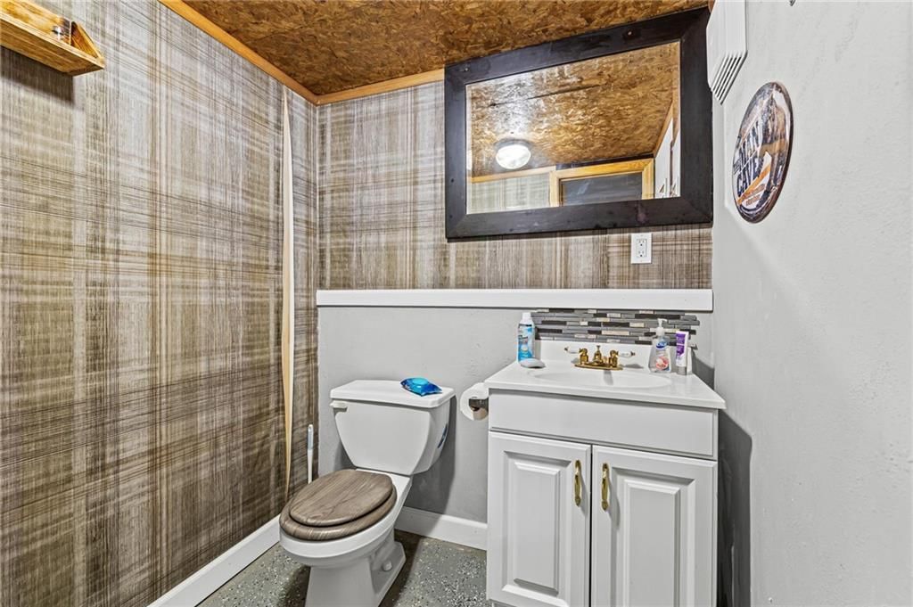12420 Cambridge Avenue — photo 28