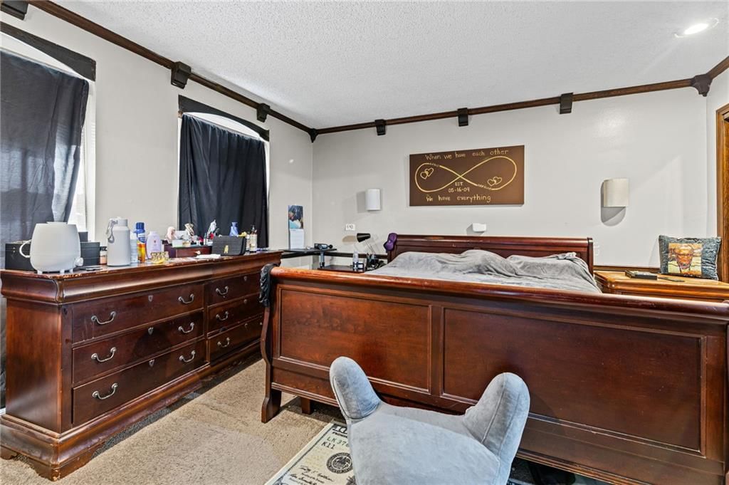 12420 Cambridge Avenue — photo 36