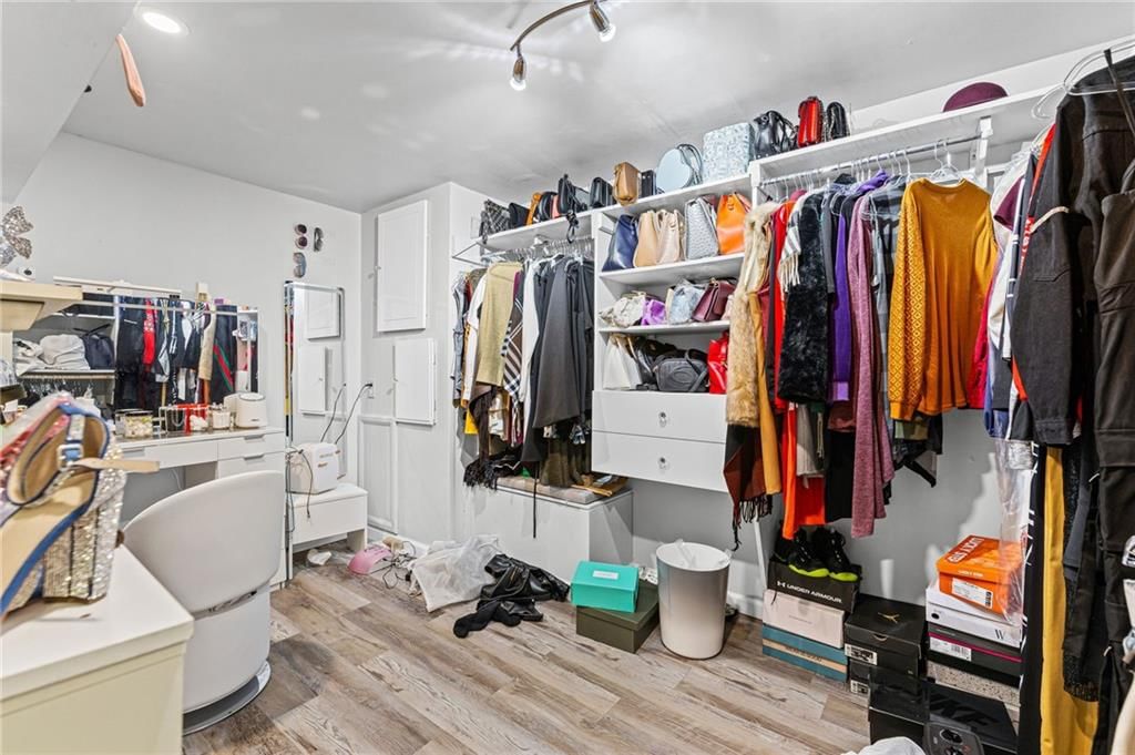 12420 Cambridge Avenue — photo 46