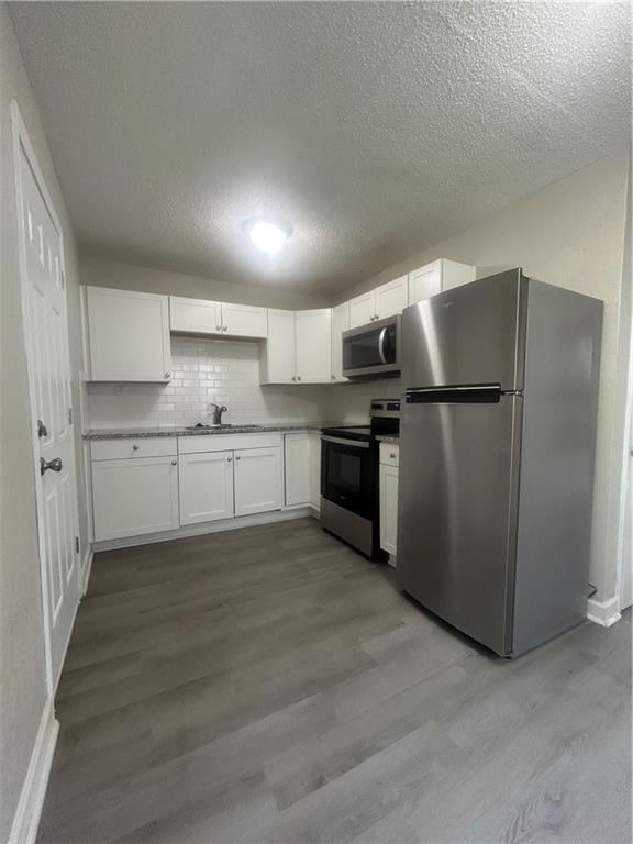 4221 Spruce Avenue — photo 3