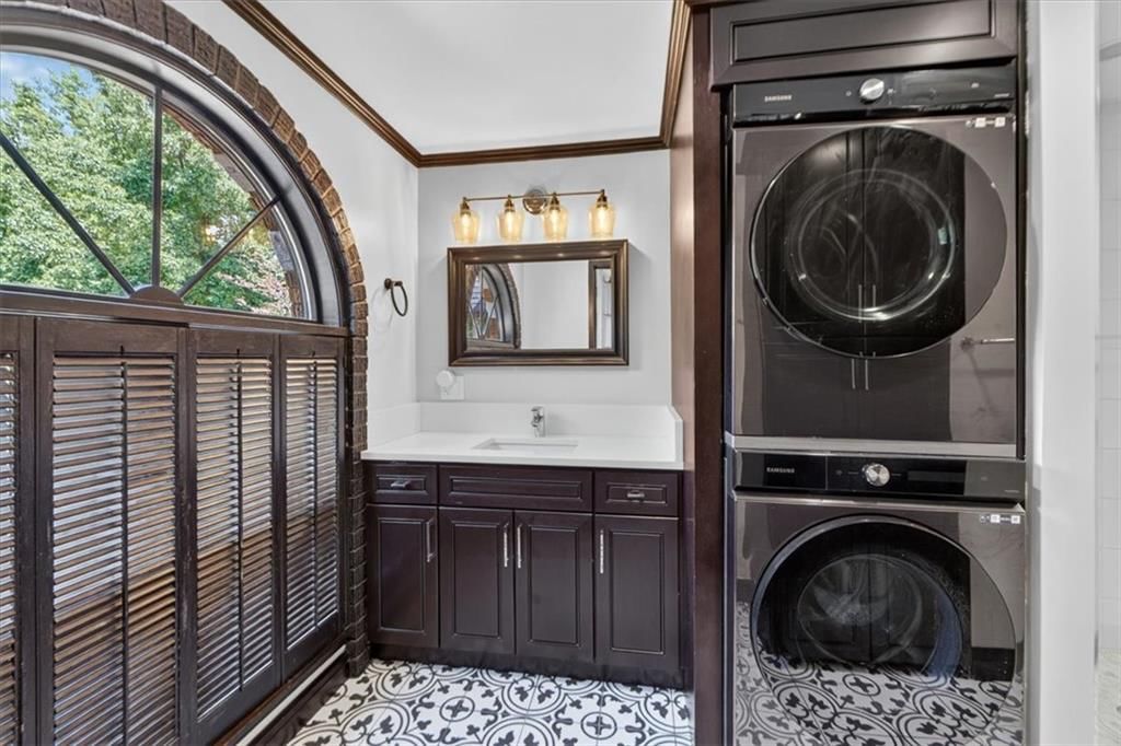 31 W Winthrope Road — photo 11