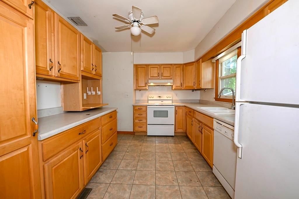 5714 N Tracy Avenue — photo 8