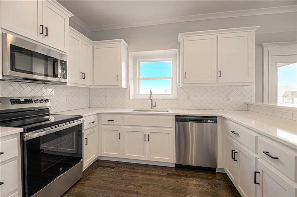 10149 N Brighton Avenue — photo 16
