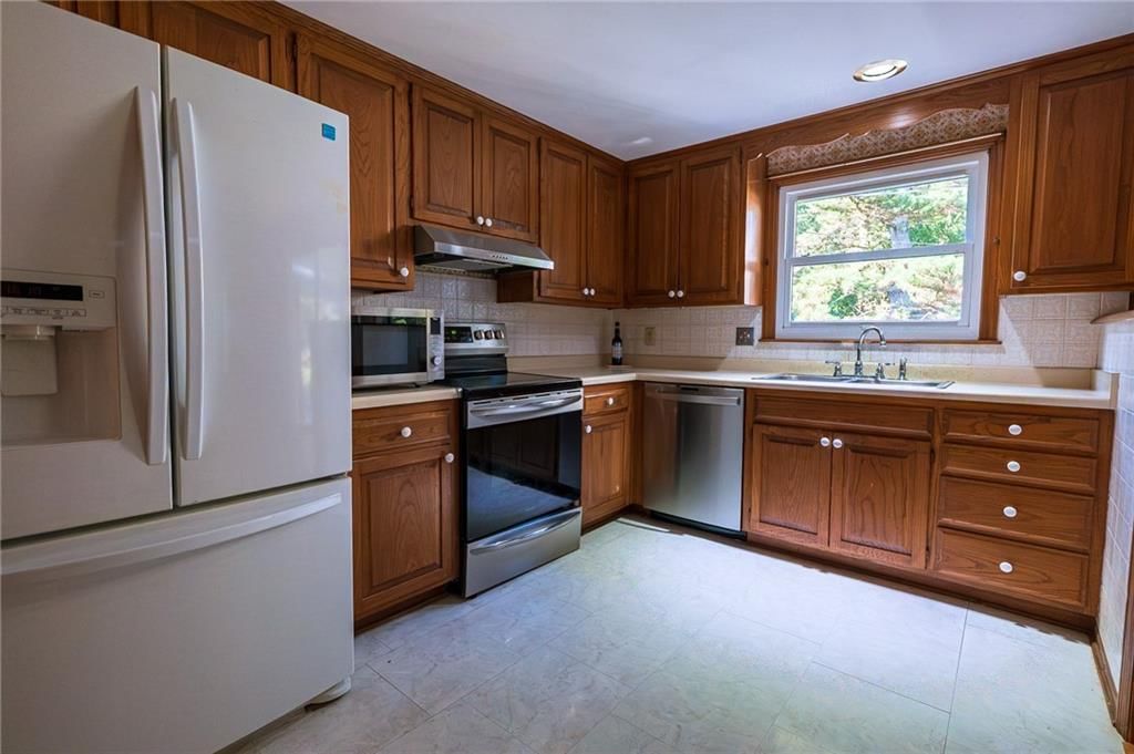 9305 Sturgeon Drive — photo 7