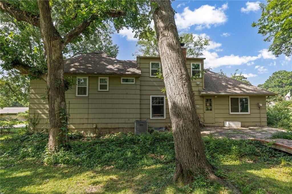 9108 W 106th Street — photo 31