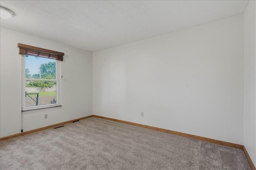 2931 S 53rd Terrace — photo 17