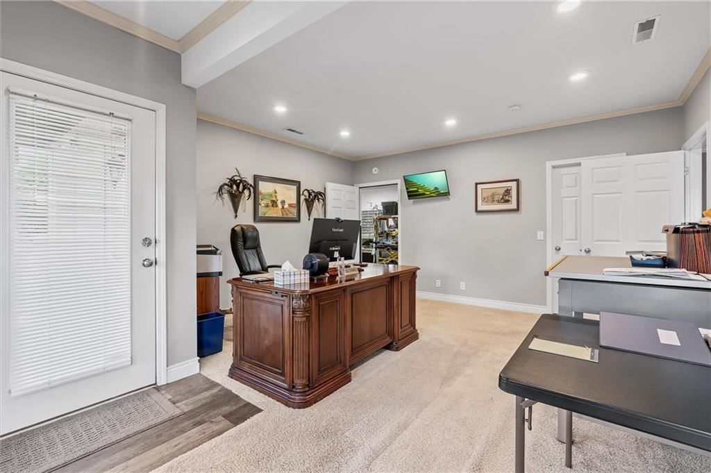 1401 Ann Circle — photo 43