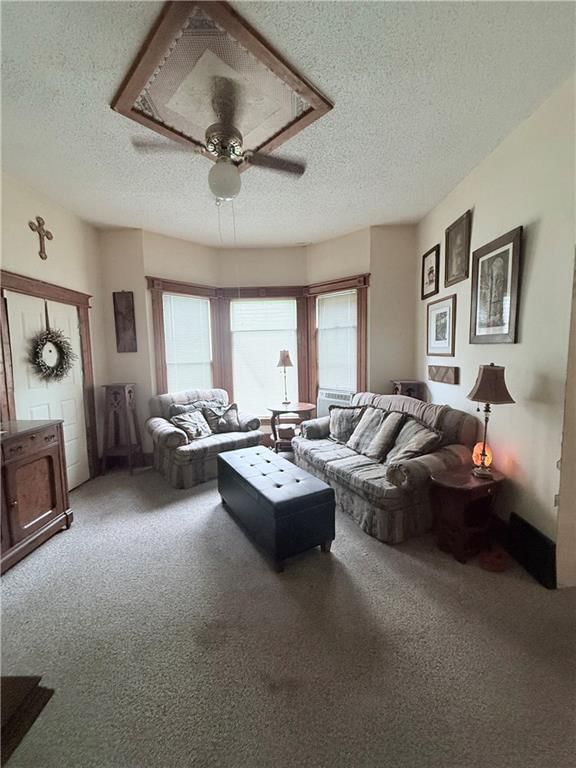 5315 Halsey Street — photo 6