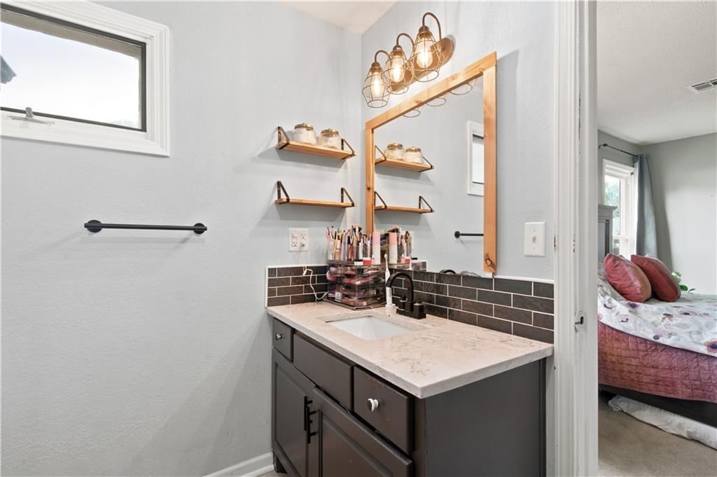 1388 N Ridge Parkway — photo 23
