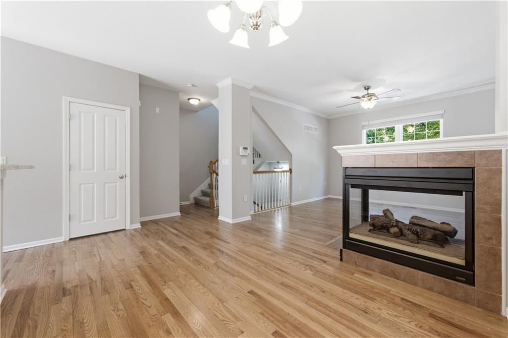 7619 W 158th Terrace — photo 6
