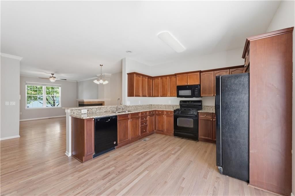 7619 W 158th Terrace — photo 8