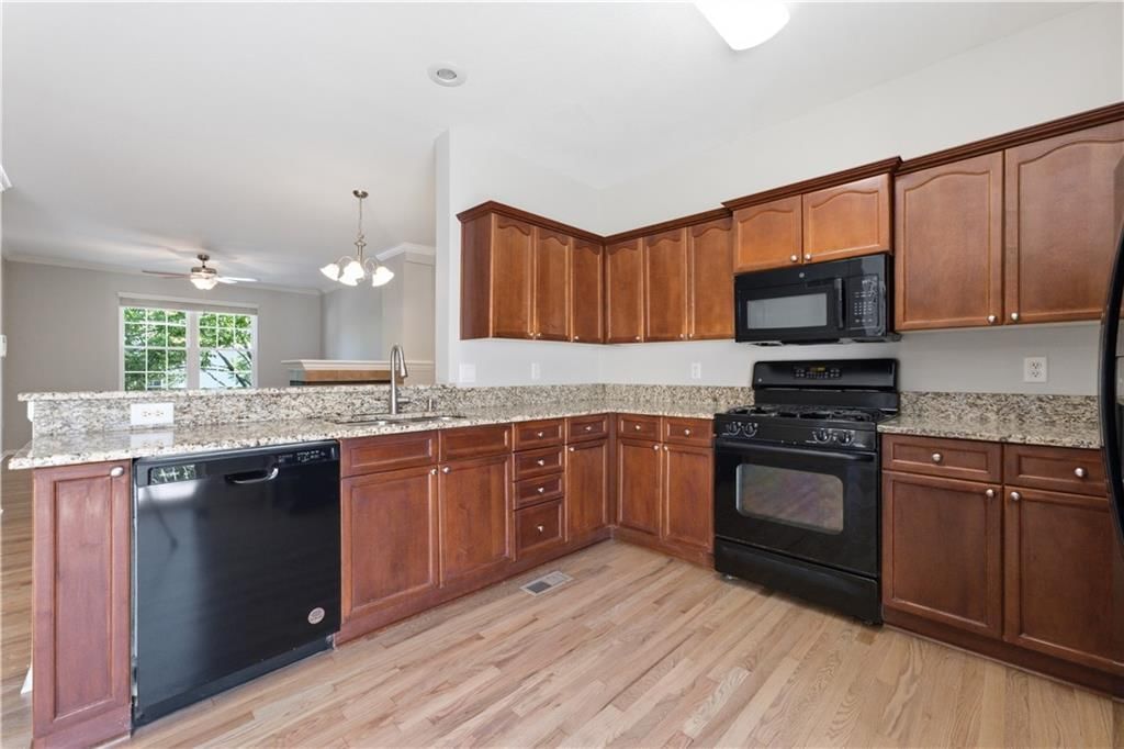 7619 W 158th Terrace — photo 10