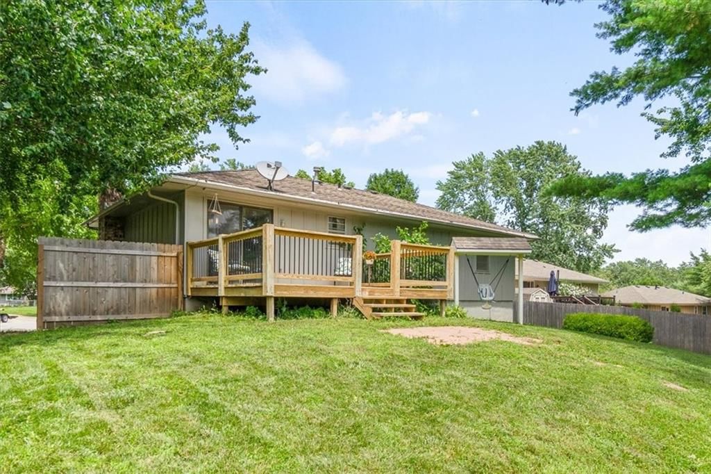 312 SW Blarney Court — photo 23