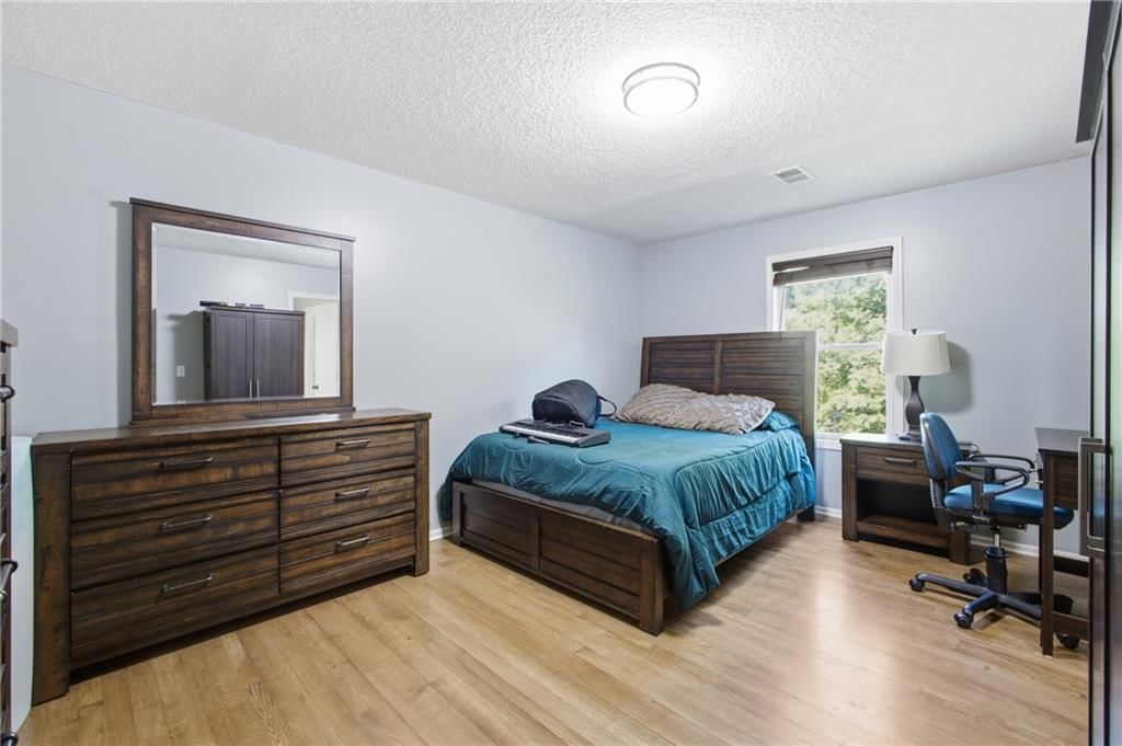 16289 S Lennox Street — photo 40