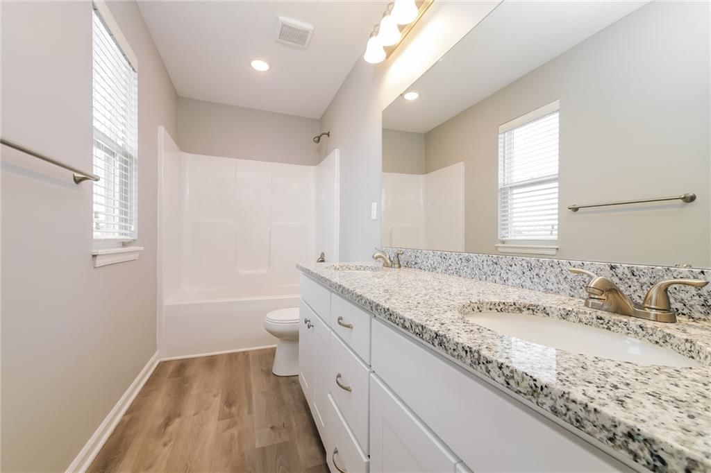900 NW Hilltop Lane — photo 8