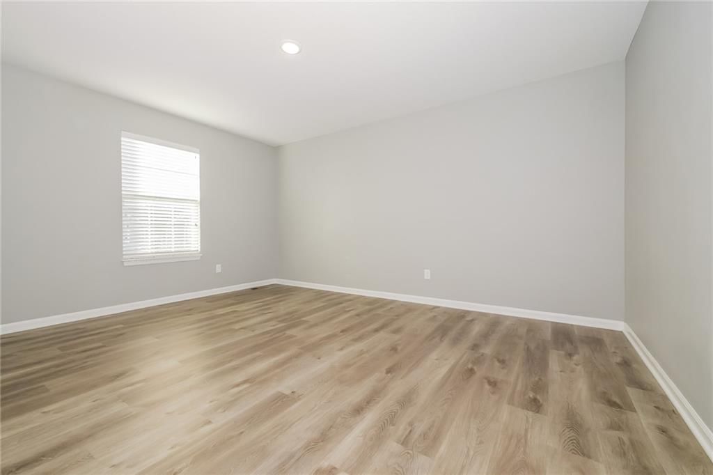 900 NW Hilltop Lane — photo 10