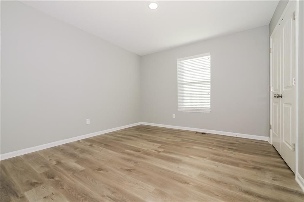 900 NW Hilltop Lane — photo 11