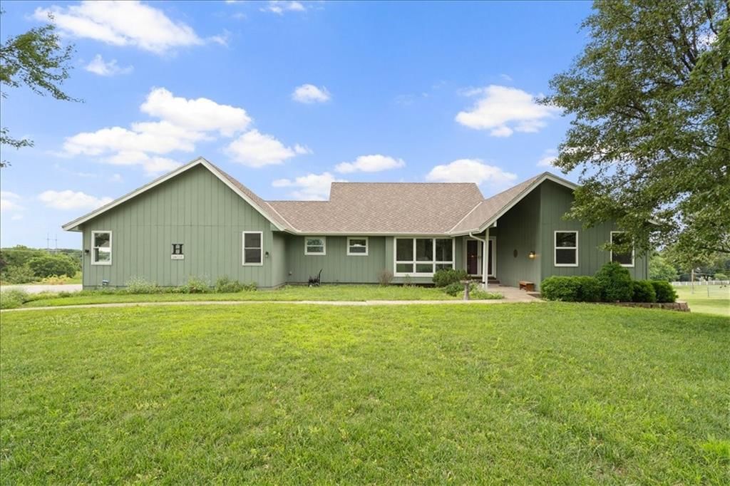 28035 W 89th Street, De Soto, KS