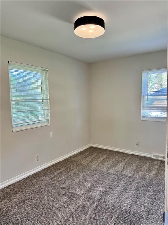 4621 NE 42nd Street — photo 7