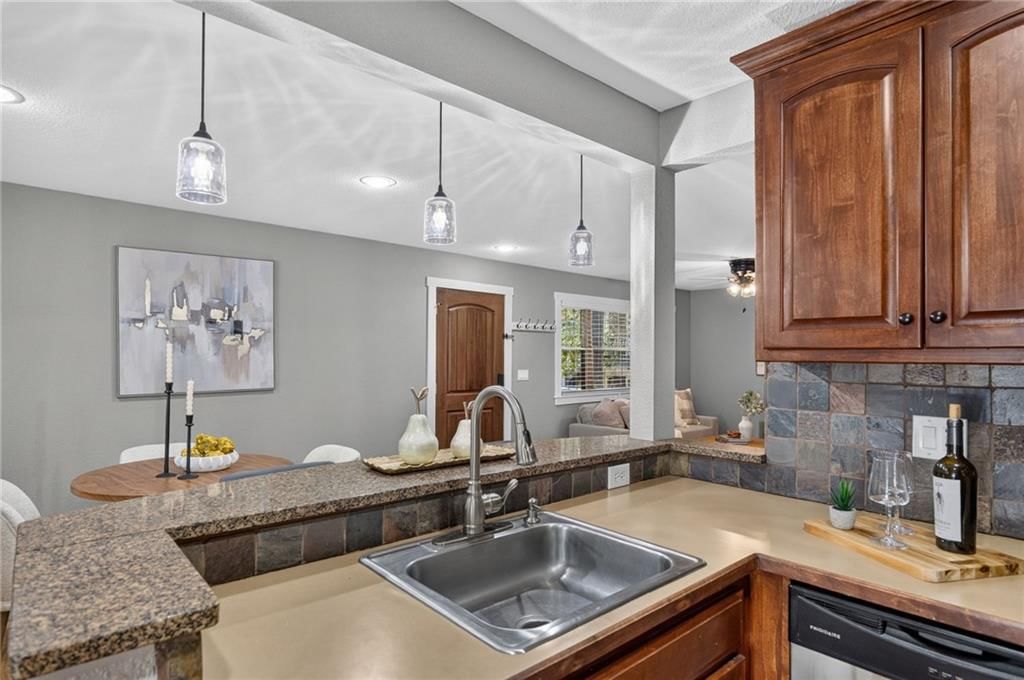 4500 Jefferson Street — photo 11
