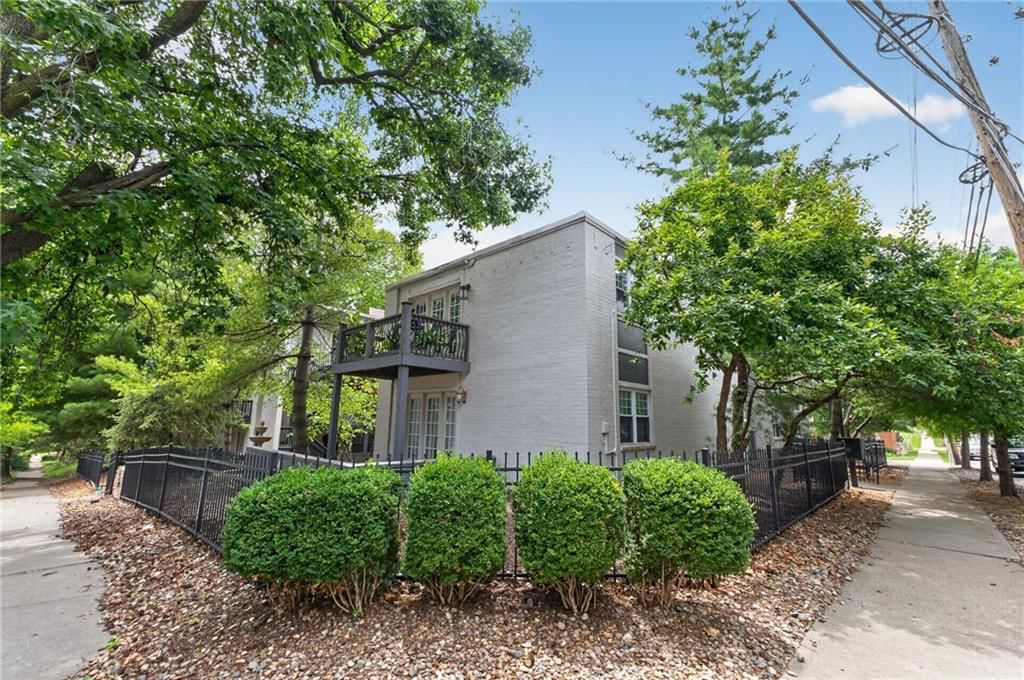 4500 Jefferson Street — photo 31