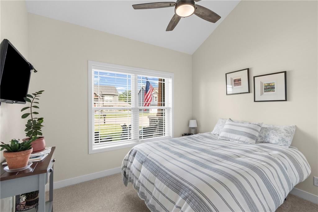 307 Lykins Lane — photo 24